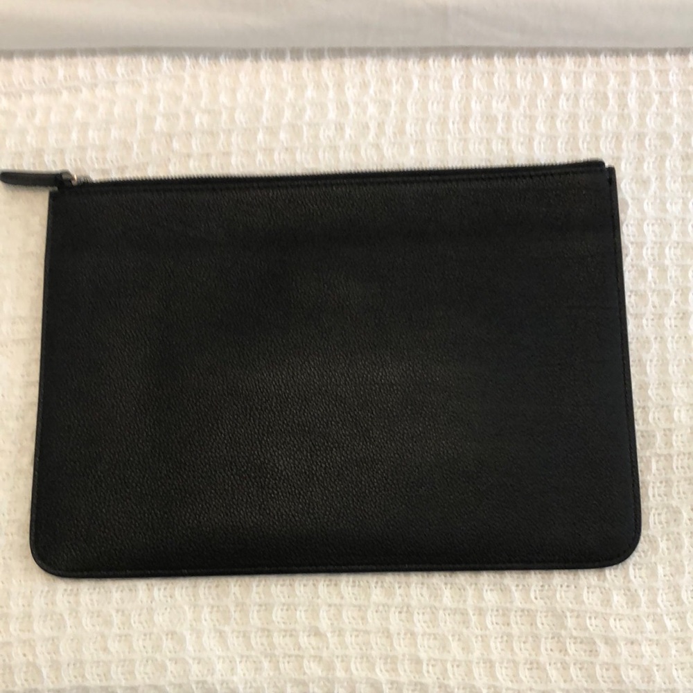NWT Giorgio Armani Black Leather Men's Clutch. Ports Documenti Vit. Granato.